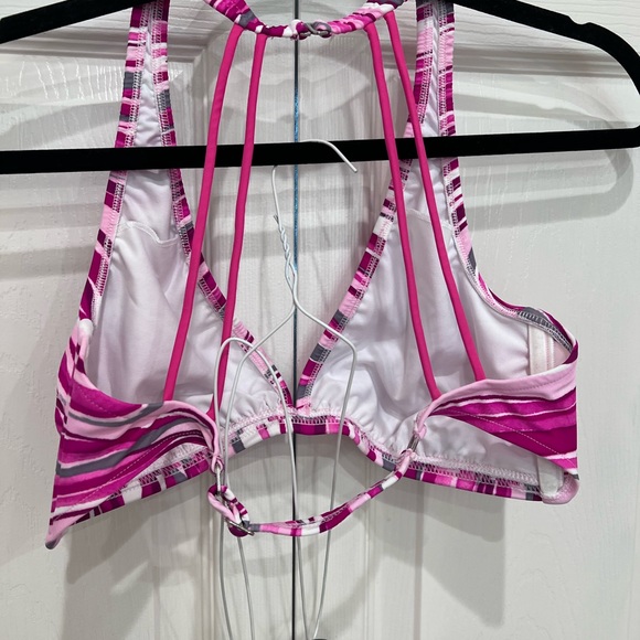 Venus swim top and skirted bottoms. - Picture 7 of 7